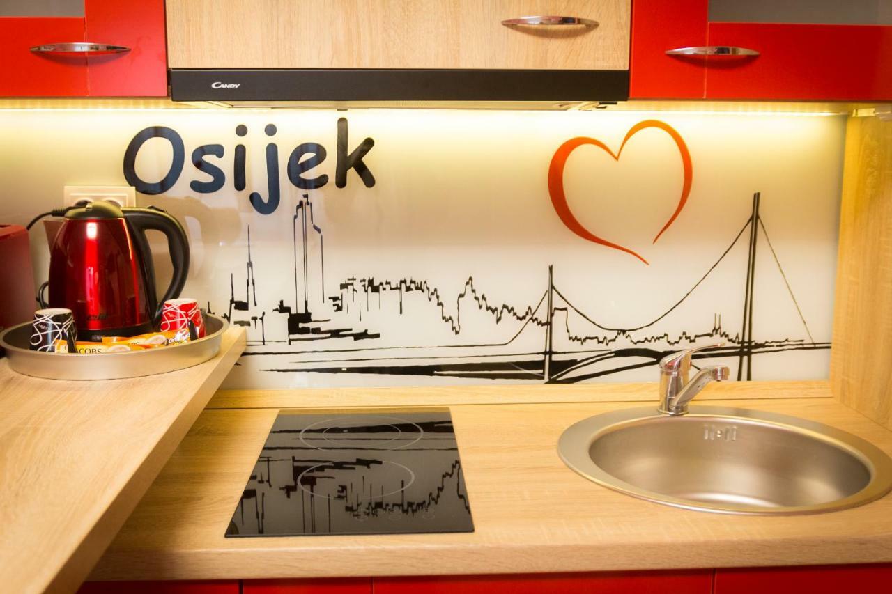 Design Apartments Red Blue Osijek Eksteriør bilde